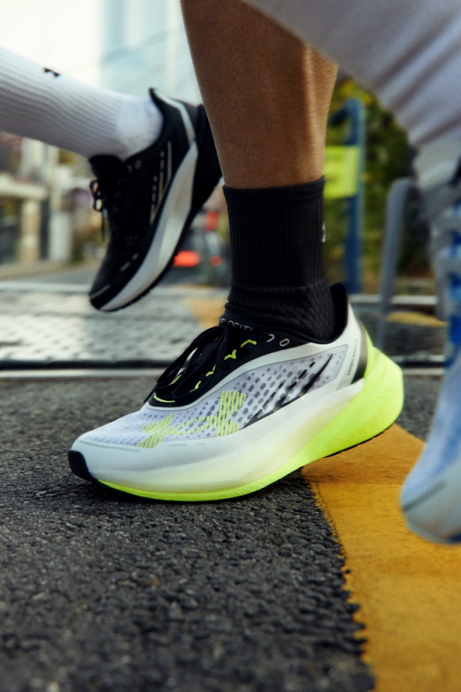 언더아머, 보스턴 마라톤 우승 러닝화 필두 ‘UA 벨로시티’ 라인업 공개 2371-Image